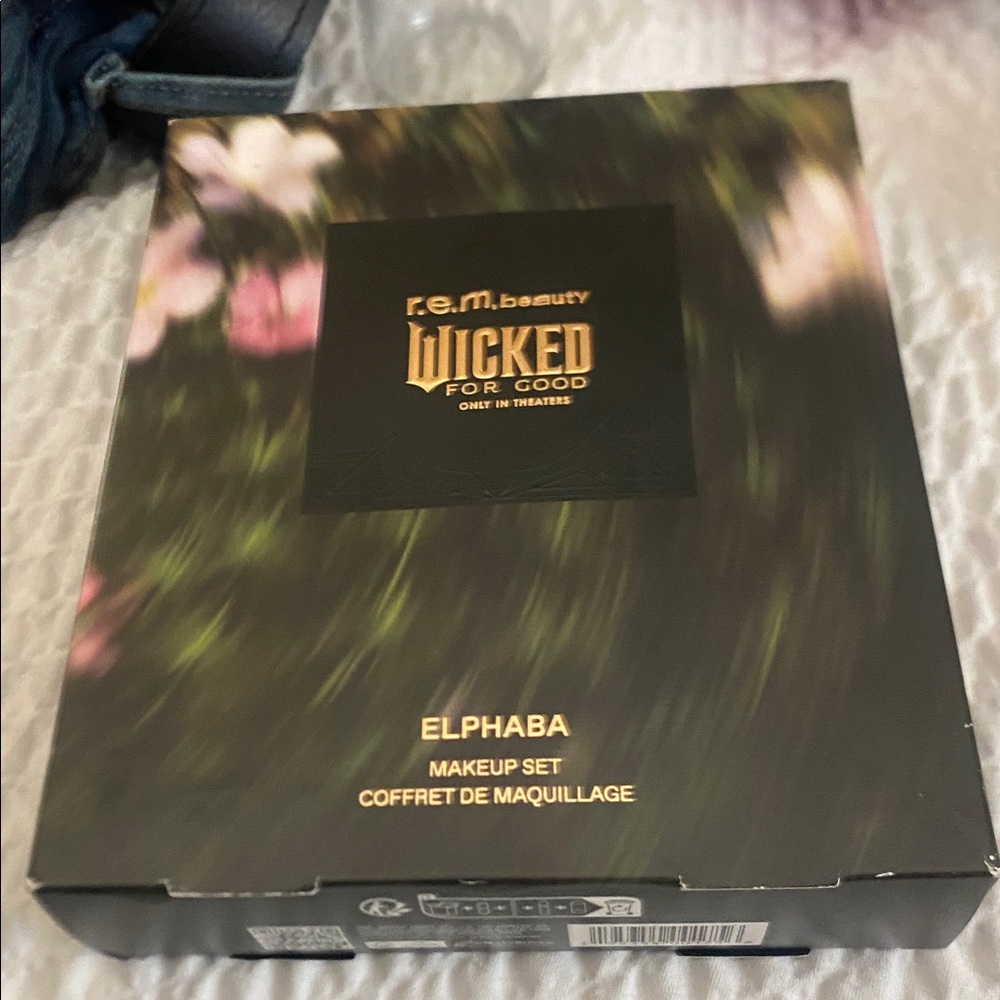 NEW✅REM BEAUTY Elpheba Makeup Set